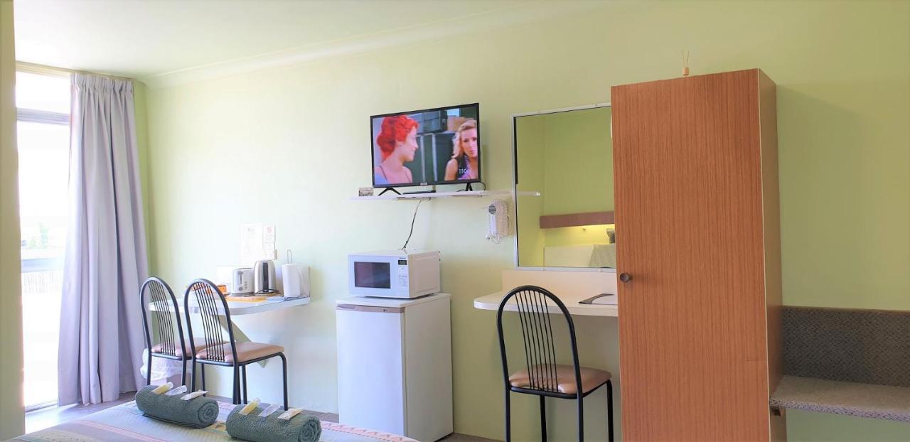 Mollymook Ocean View Motel Rewards Longer Stays -Over 18S Only (Adults Only) Exterior photo